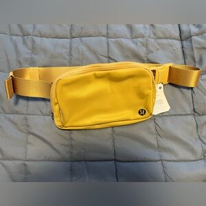Lululemon Everywhere Belt Bag 1L